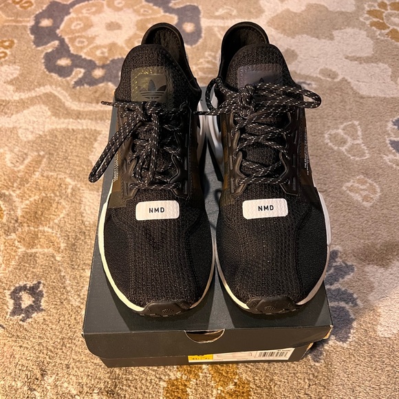 Adidas NMD R1.V2 - Picture 1 of 5